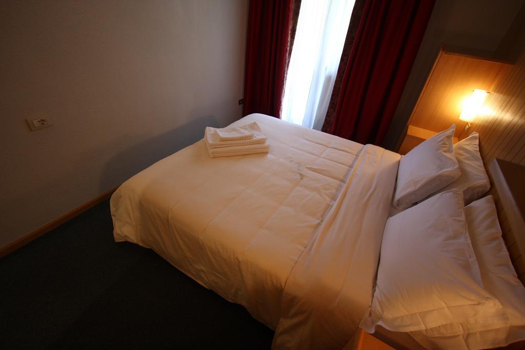 Residence Les Coupoles Champoluc Room photo