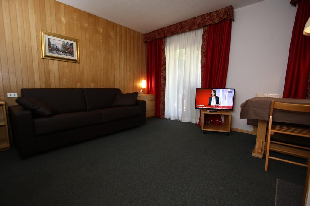 Residence Les Coupoles Champoluc Room photo
